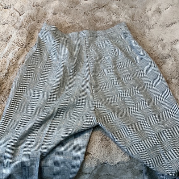 Pants - Picture 7 of 9